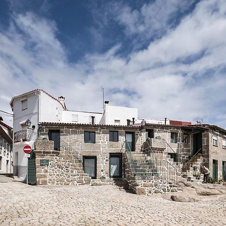 سانتا كومبا داو Casas Rossio By Casas Com Estoria Boutique Houses المظهر الخارجي الصورة