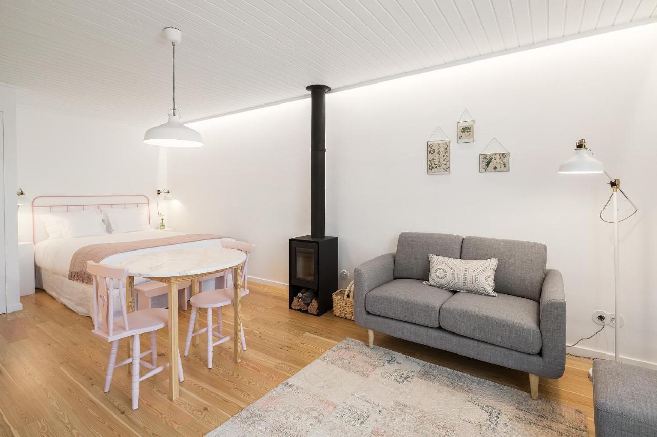 سانتا كومبا داو Casas Rossio By Casas Com Estoria Boutique Houses المظهر الخارجي الصورة