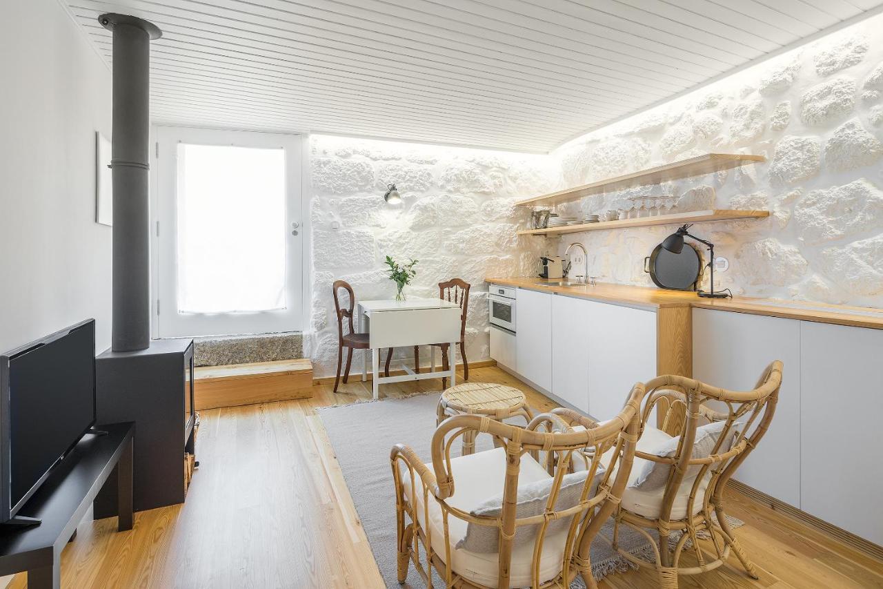 سانتا كومبا داو Casas Rossio By Casas Com Estoria Boutique Houses المظهر الخارجي الصورة