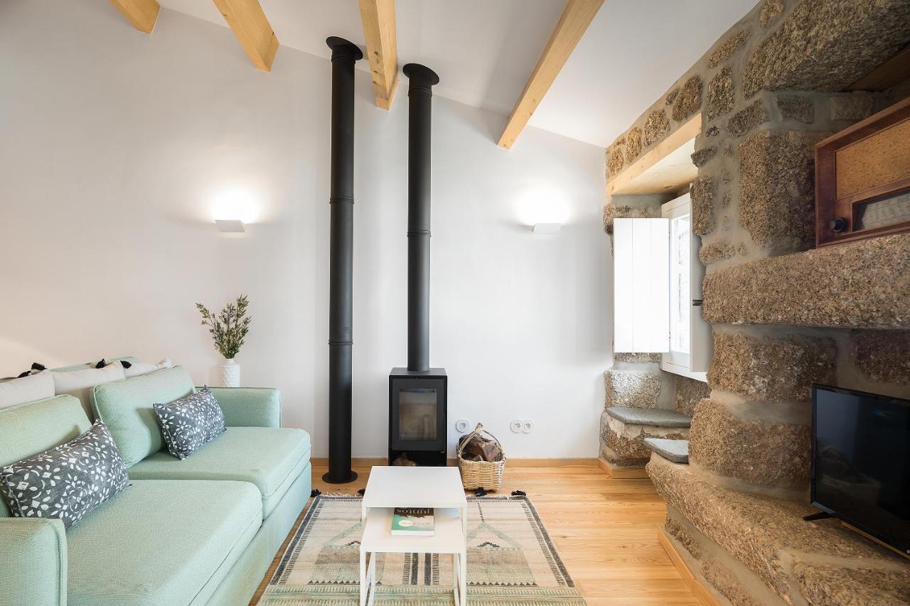 سانتا كومبا داو Casas Rossio By Casas Com Estoria Boutique Houses المظهر الخارجي الصورة